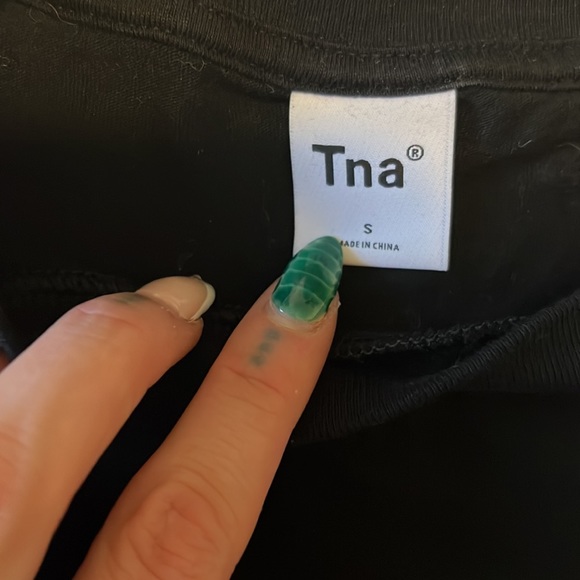 Cropped raw hem TNA long sleeve - Picture 2 of 2